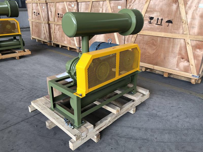 Ventilateur de racines de lobes de type trois de 1.5KW-15KW BK de vert d'armée avec la consommation d'énergie économique à faible bruit